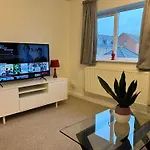 Lovely Serviced Apartment, Free Parking, Oxford